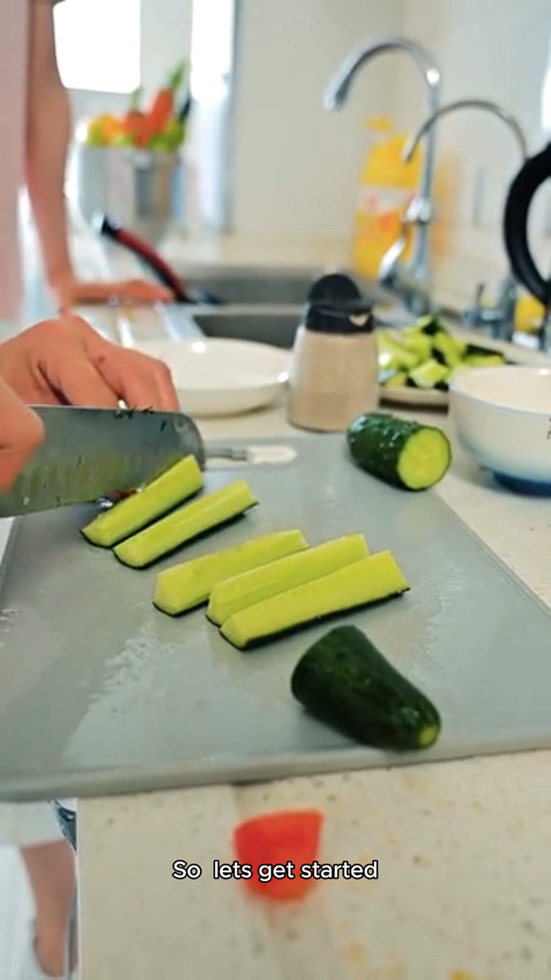 Video thumbnail for Cucumber sandwich recipe