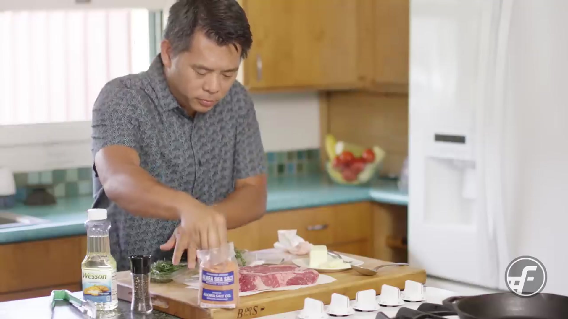 Video thumbnail for How To Make Pan Seared Butter Basted Steak(720P HD)