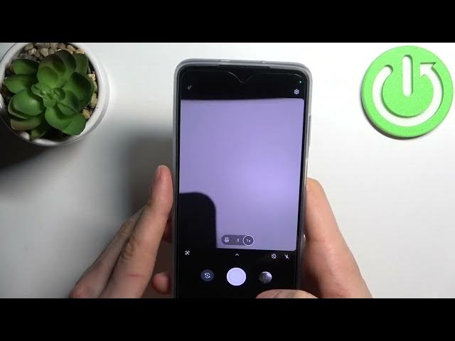 Video thumbnail for How to Set Burst Shot in MOTOROLA Moto G52 – Take Series of Pictures
