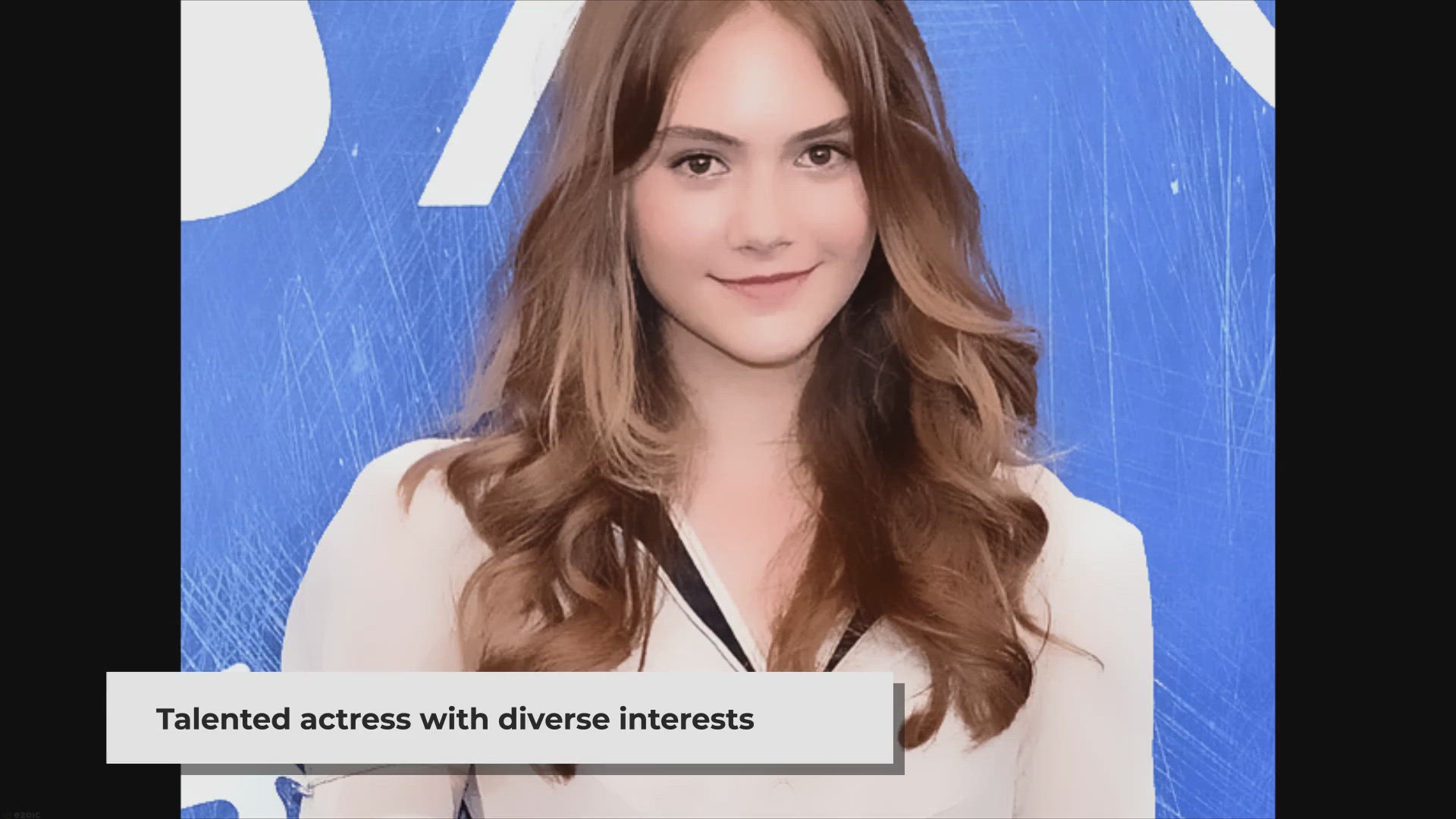 Video thumbnail for Emilia Jones Age, Biography, Height, Net Worth, Family & Facts -