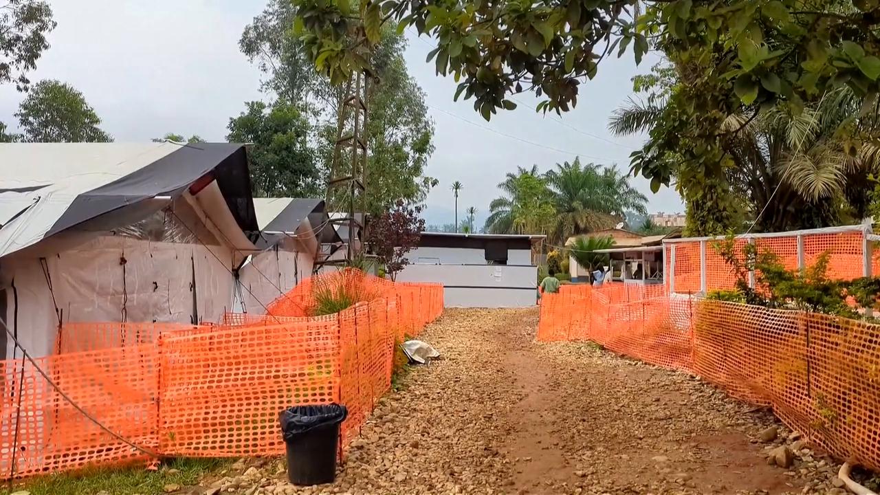 Video thumbnail for Democratic Republic of the Congo: Town in DR Congo continues fight against Ebola amid steep challenges.