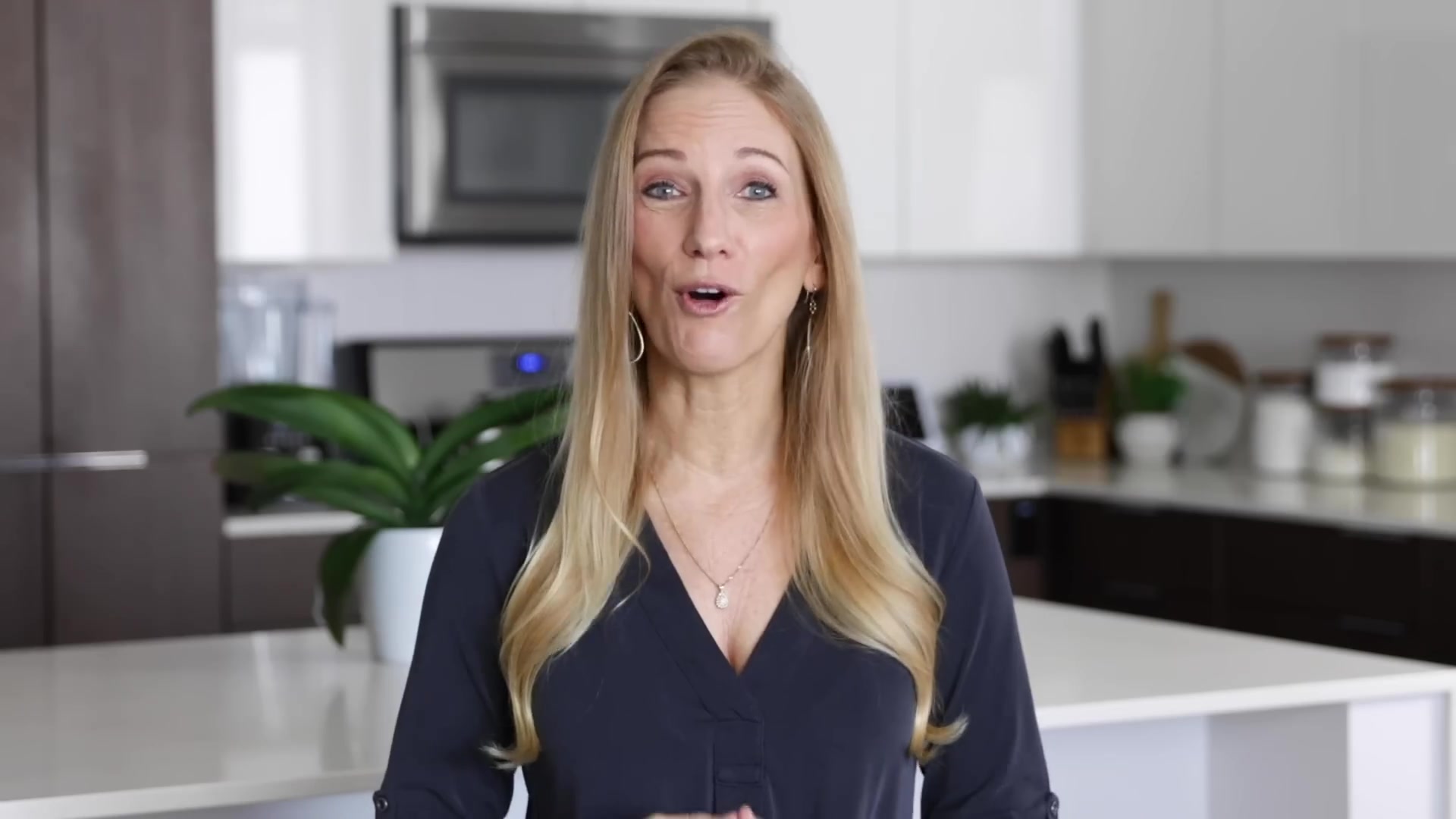 Video thumbnail for 99.8 ANTI-INFLAMMATORY DRINKS ¦ to enjoy for health & wellness (1080p 24fps)