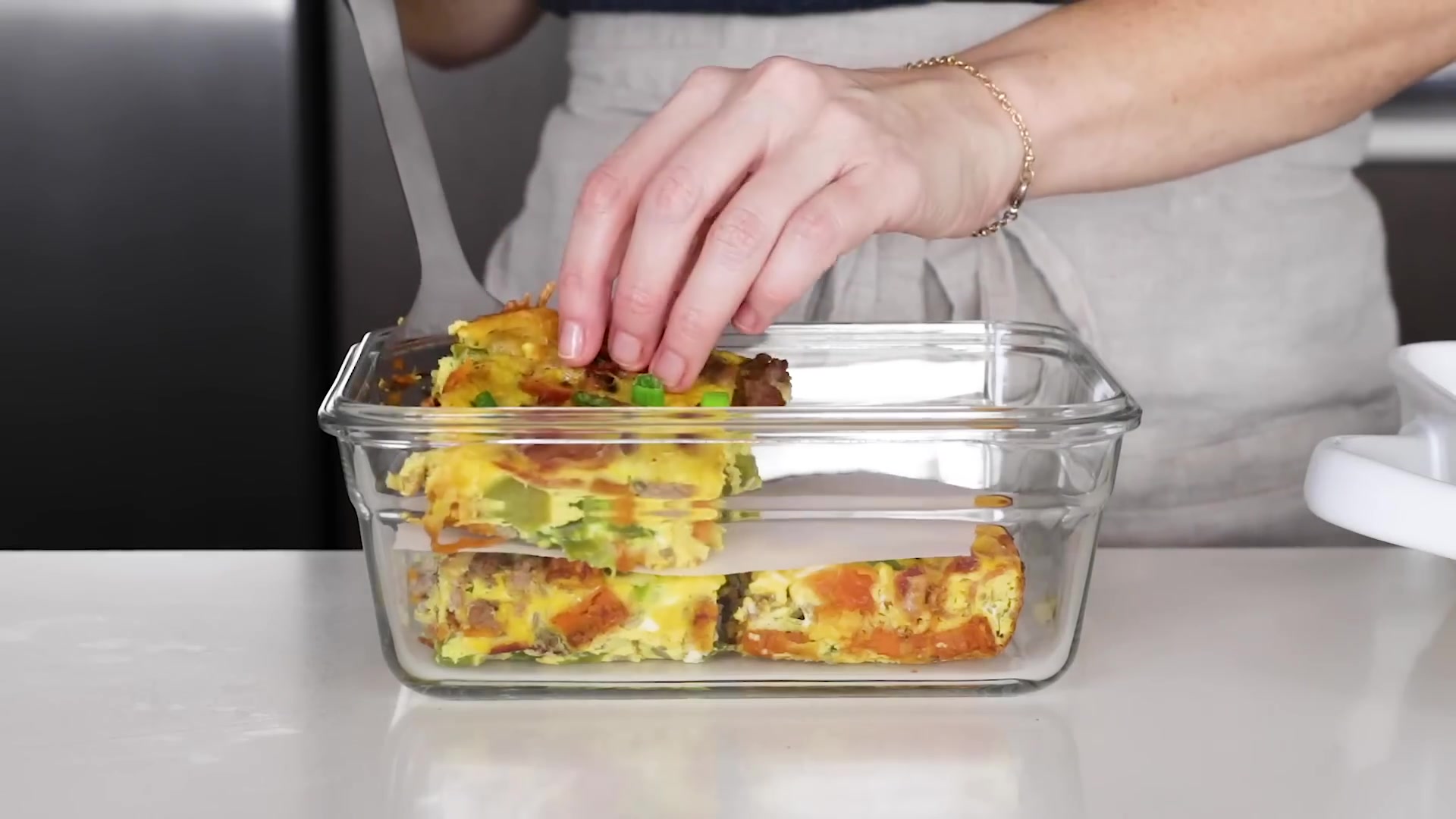 Video thumbnail for 4.BEST BREAKFAST CASSEROLE ¦ easy breakfast casserole with sausage, sweet potato, and more! (1080p 24fps)