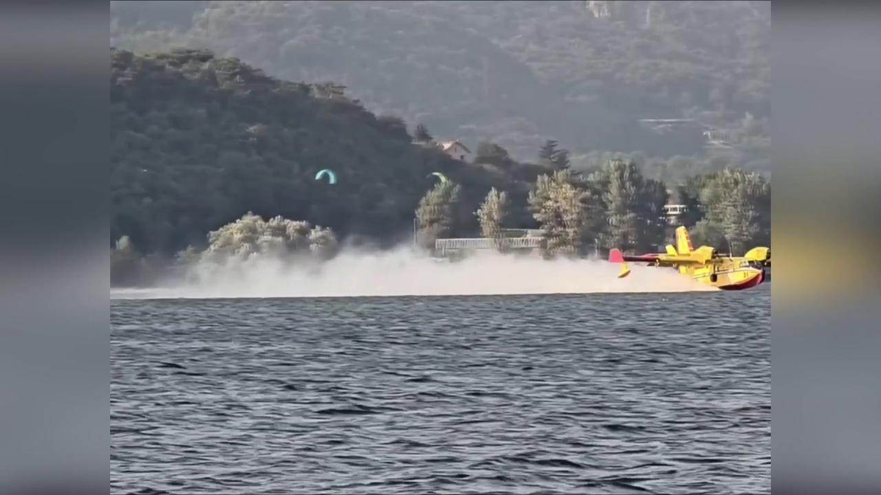Video thumbnail for Italy: Canadair Battles Valmadrera Forest Fire As Flames Spread Across Mountain Slopes.