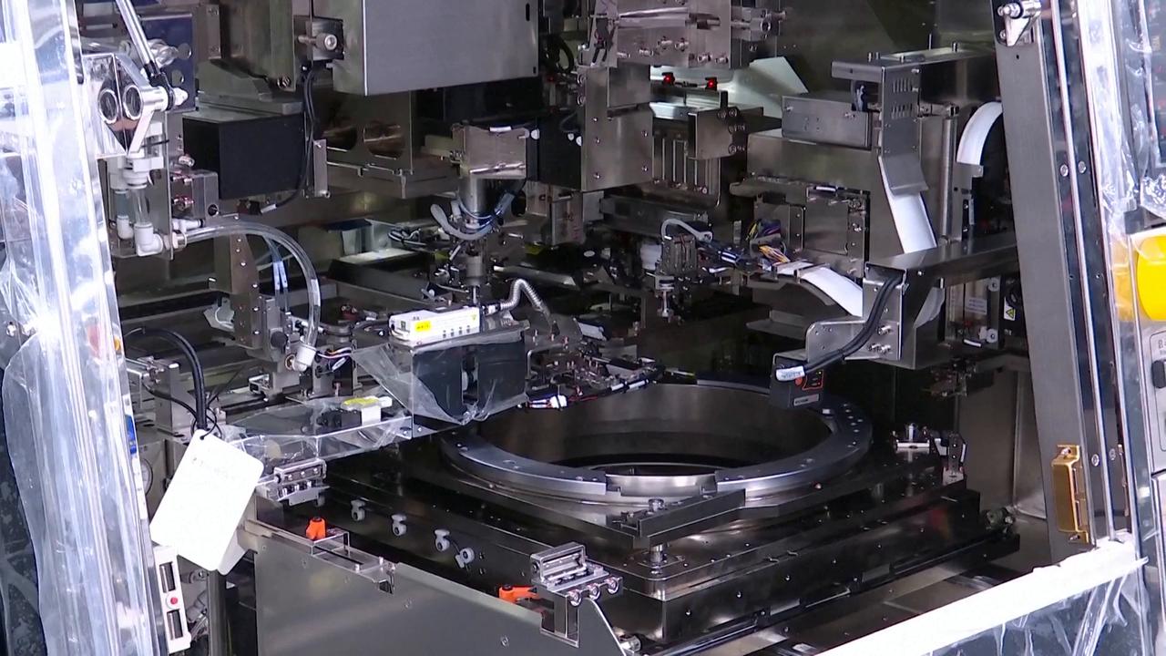 Video thumbnail for China: AI-driven demand reshapes China's memory chip industry.