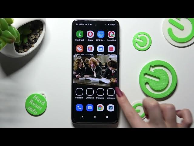 Video thumbnail for How to Download and Apply iOS Launcher on a MOTOROLA Moto E32s - Launcher iOS App