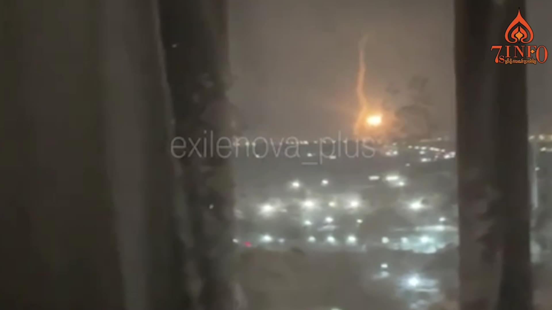 Video thumbnail for លំនៅដ្ឋានមួយកន្លែងក្នុងទឹកដីរុស្ស៊ីឆាបឆេះដោយគ្រាប់មីស៊ីលរុស្ស៊ីខ្លួនឯង