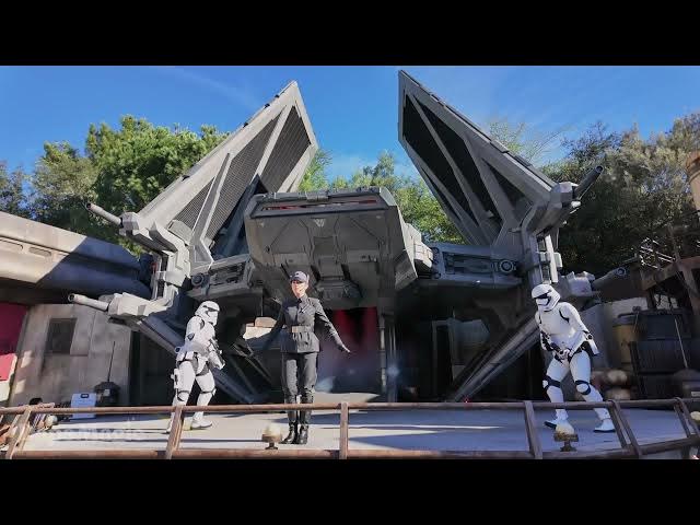 Video thumbnail for Kylo Ren Arrives on Batuu | Star Wars: Galaxy's Edge | Disneyland Resort 2026 4K