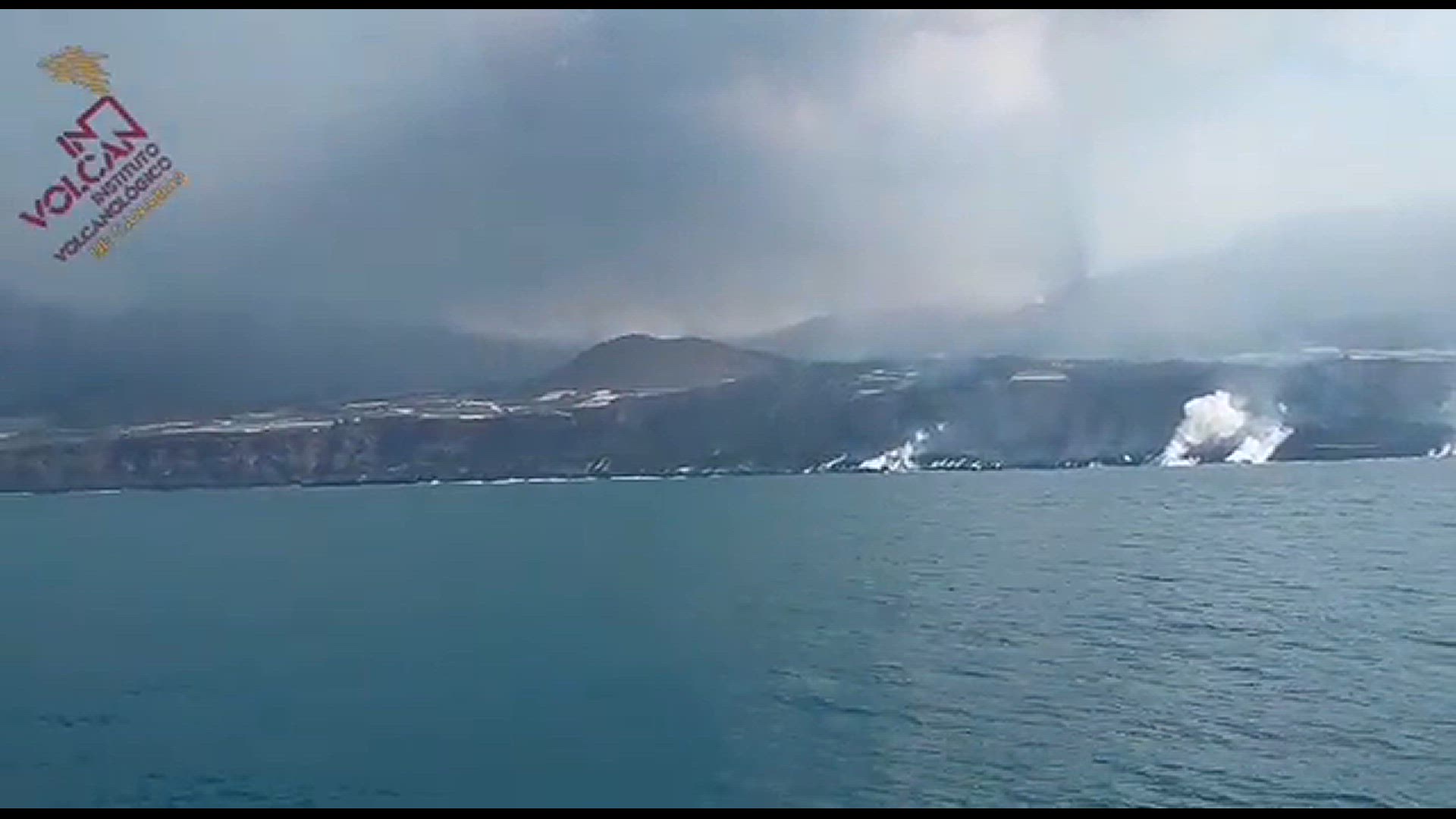 'Video thumbnail for 3 Lavaströme erreichen das Meer - Vulkanausbruch La Palma 2021'