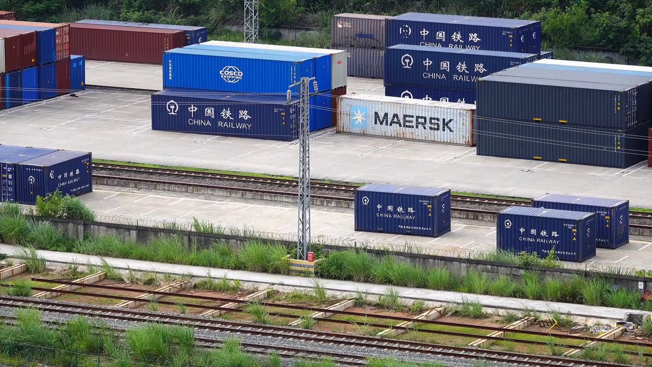 Video thumbnail for China: National Railway Freight Volume.