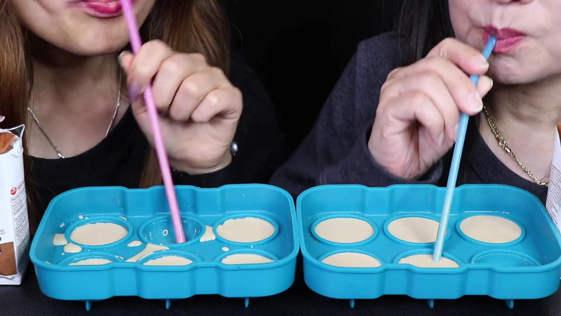 Video thumbnail for ICE CUBE COFFEE MILK RACE  USING ONLY A STRAW  SPEED DRINKING COMPETITION   Kim Liz Too(720P HD)