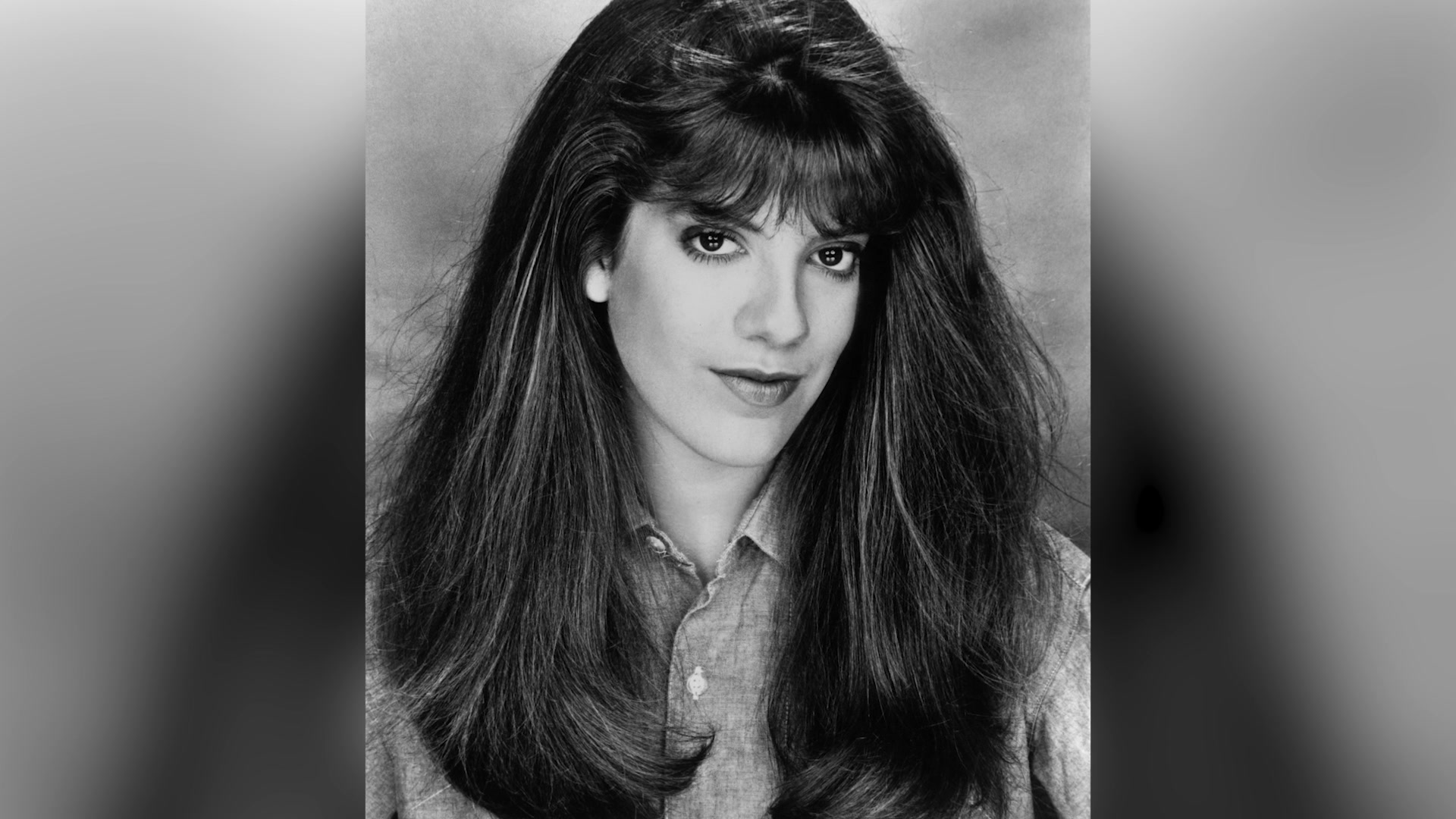 'Video thumbnail for How Tori Spelling's Face Has Transformed Over The Years'