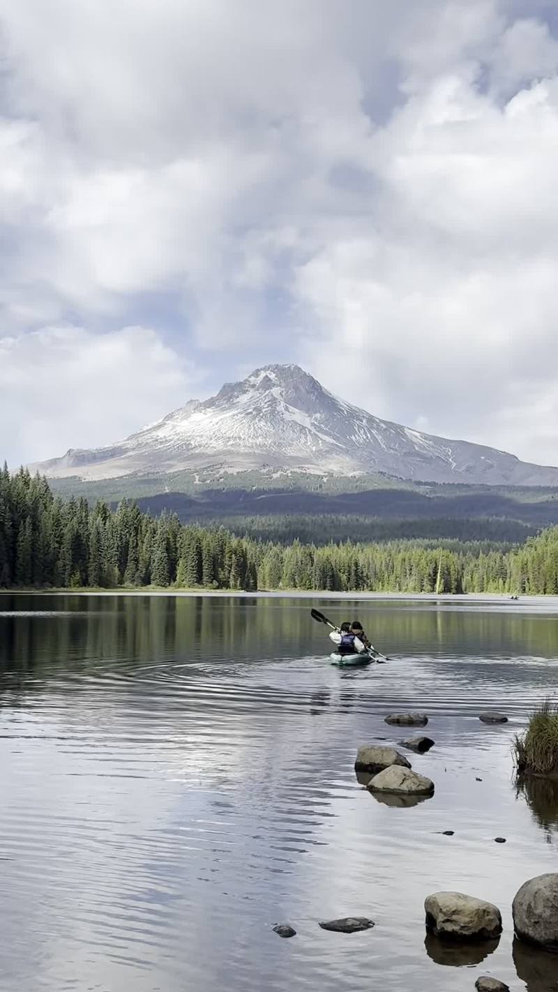 Video thumbnail for Untouched Beauty of Oregon Waterfalls and Trillium Lake