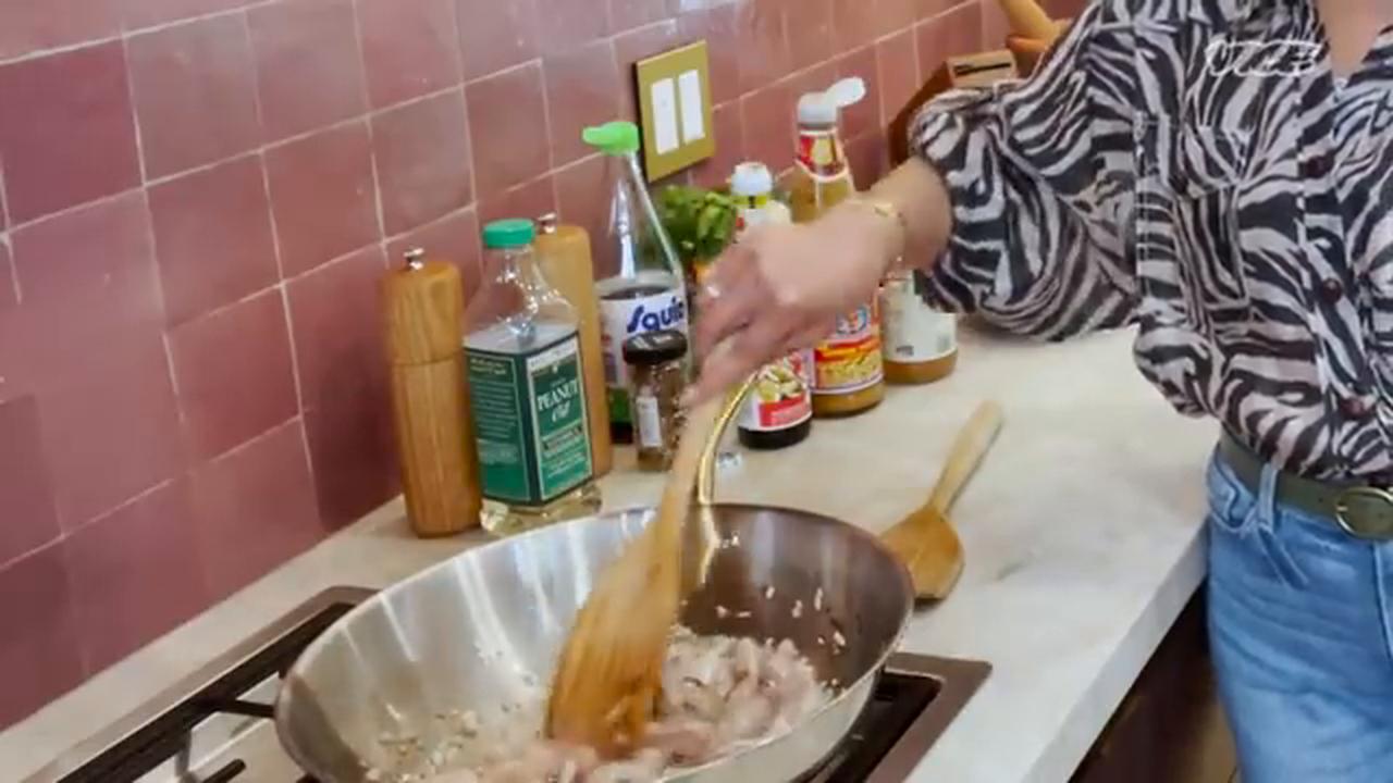 Video thumbnail for How to Make Pad Korat with Pepper Teigen | Quarantine Cooking