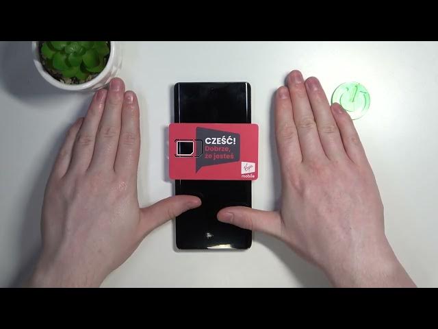 Video thumbnail for HONOR Magic 5 Lite Hand Size Comparison