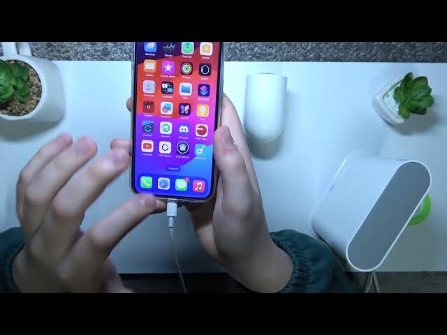 Video thumbnail for How to Change the Speaker Volume on ARLO Pro 3