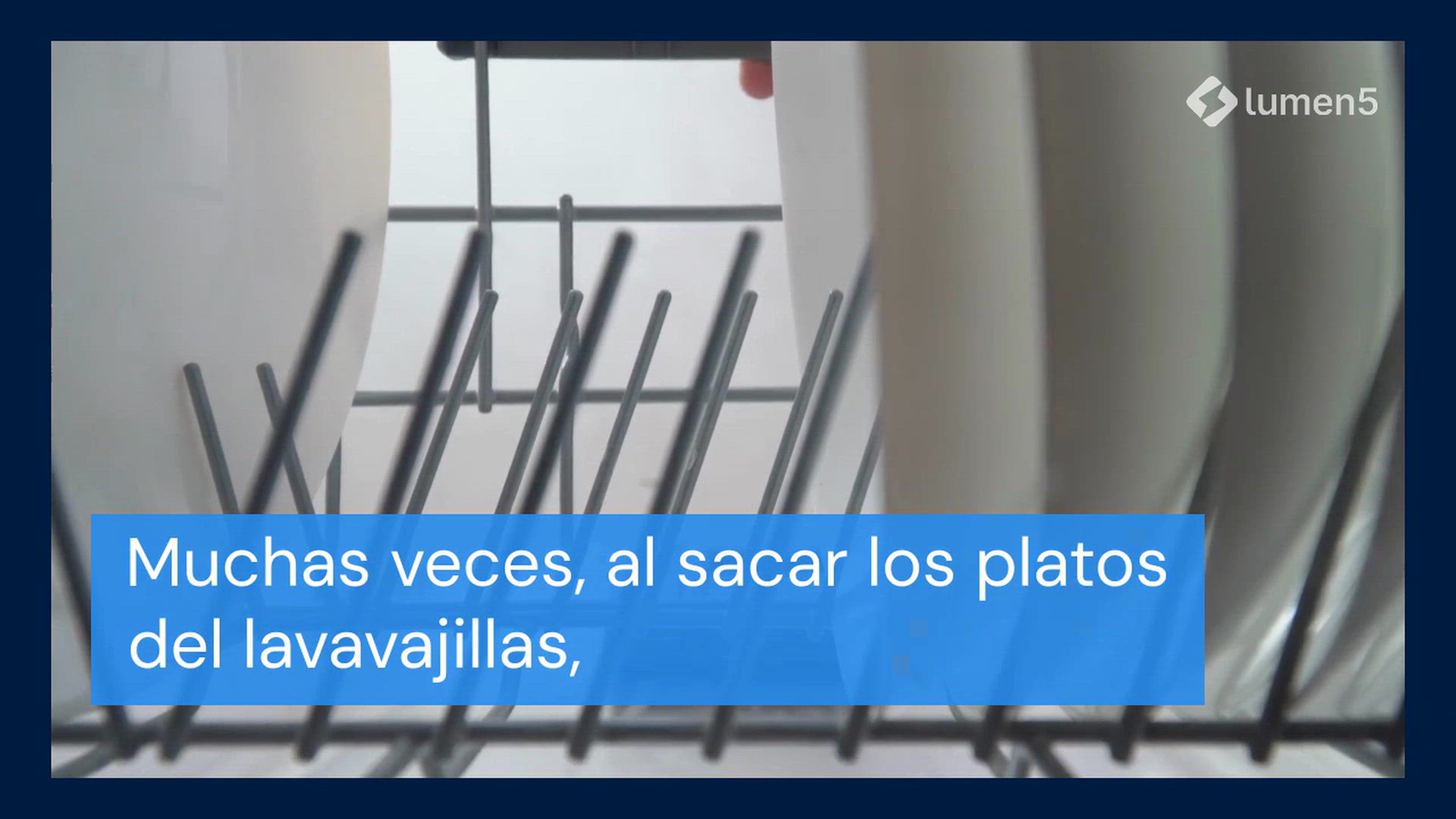 Video thumbnail for ¿Por qué tienes que poner una bola de papel de aluminio en el lavavajillas?