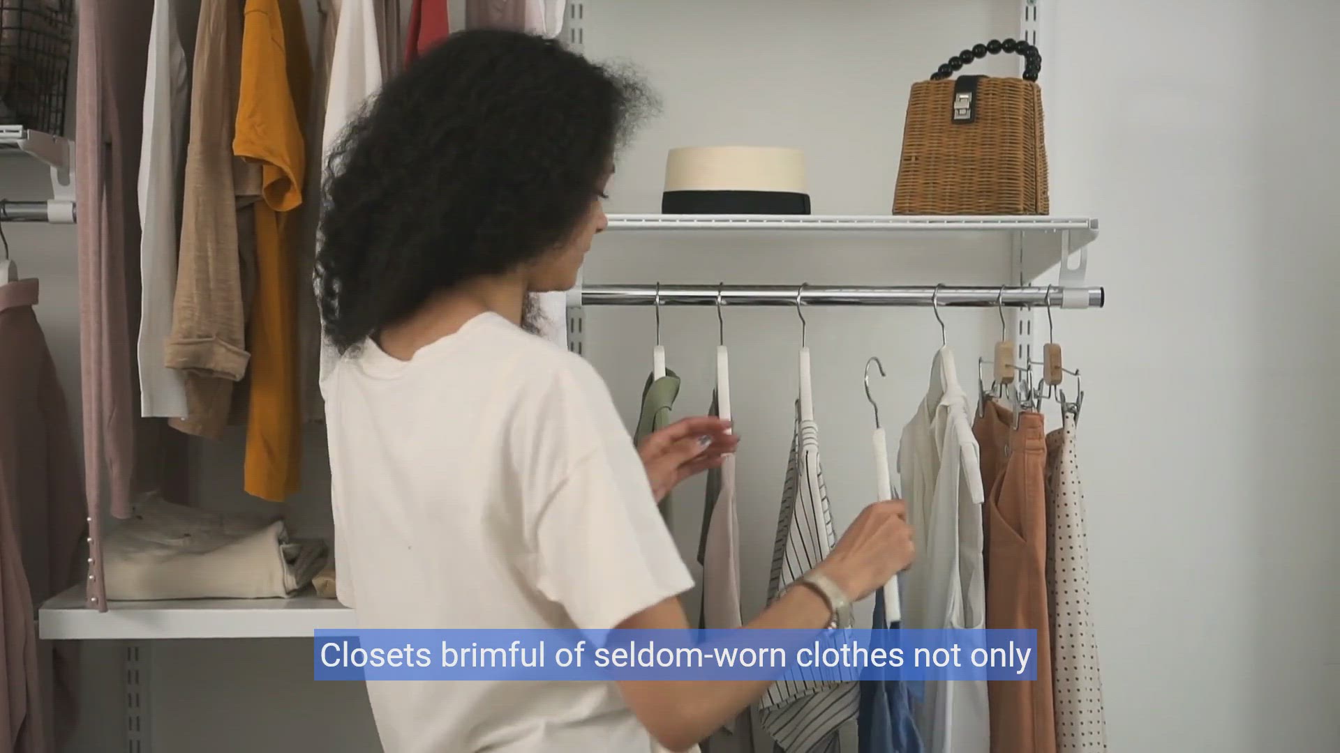 'Video thumbnail for Capsule wardrobe basics: Building a minimalistic closet'