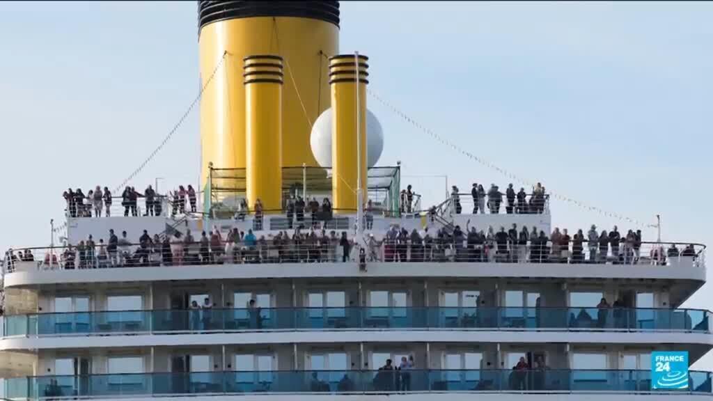 Video thumbnail for Why are cruise ships such fertile ground for infection?