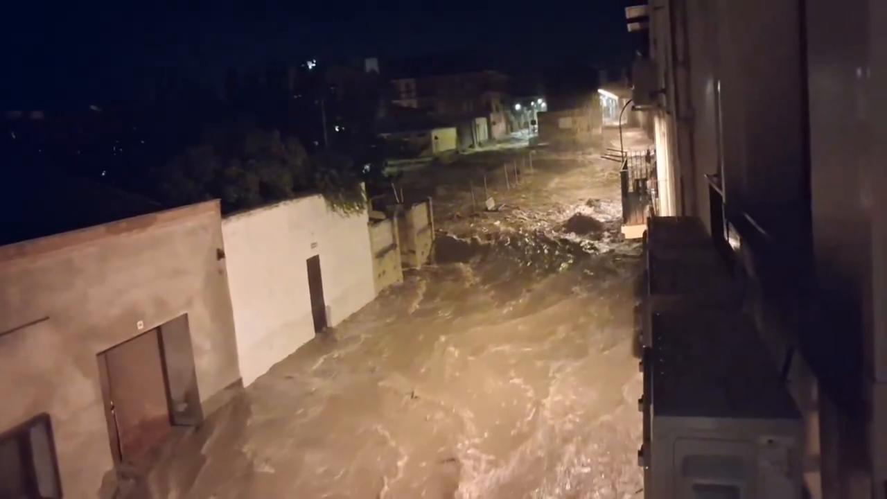 Video thumbnail for Spain: Flash Flood Sweeps Through Residential Street in Catalonia.