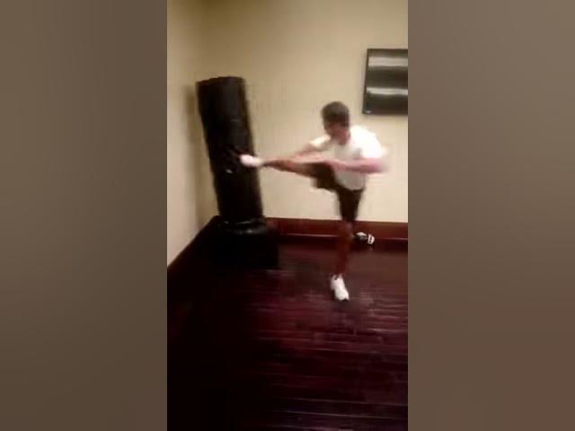 Video thumbnail for Punches and Strikes with few kicks 25 seconds only