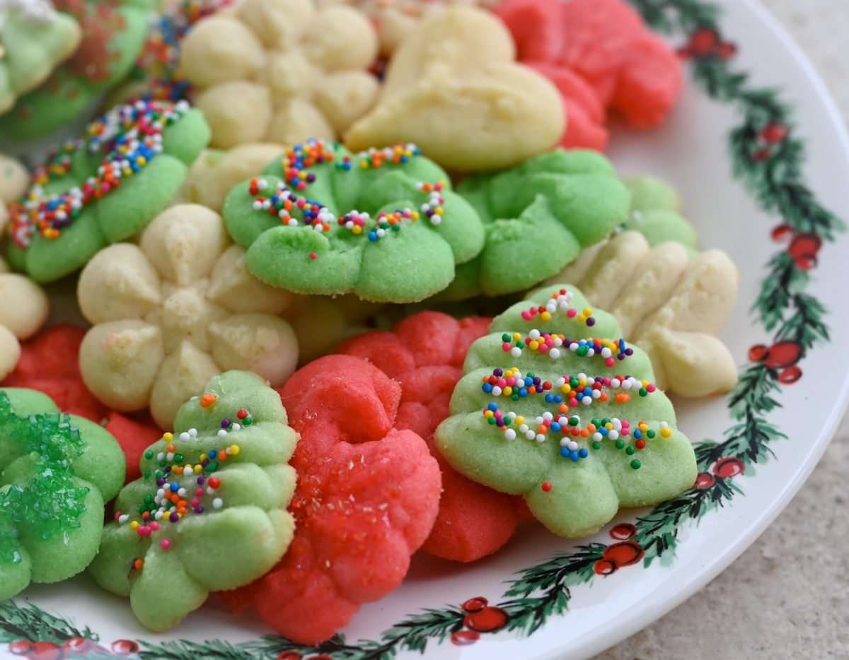'Video thumbnail for Easy Spritz Cookies Recipe'