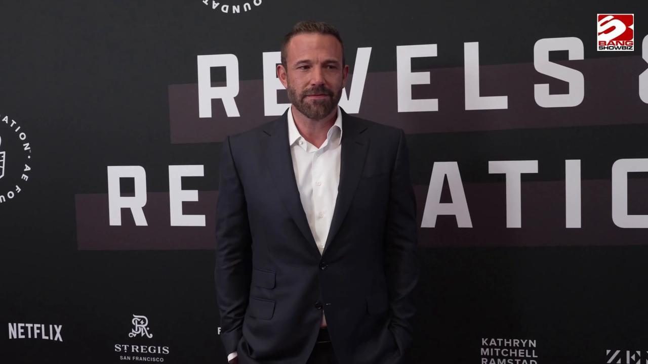 Video thumbnail for Ben Affleck reveals how parents' deaths two months apart changed his outlook on life
