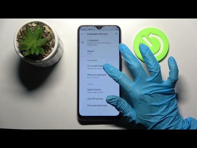 Video thumbnail for How to Find All Text Correction Options in REALME C21Y - Open Keyboard Settings