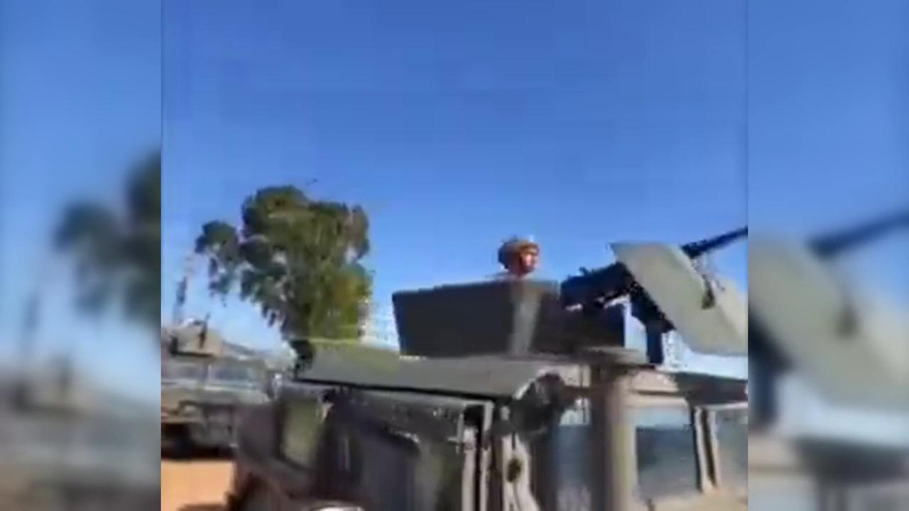Video thumbnail for Lebanon: Lebanese Army Oversees Civilian Return Home.