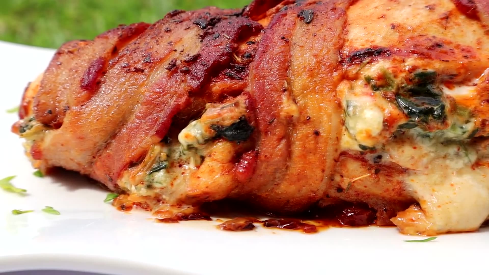 Video thumbnail for Bacon Wrapped Stuffed Chicken Breast_Stuffed Chicken Breast Recipe(720P_60FPS)