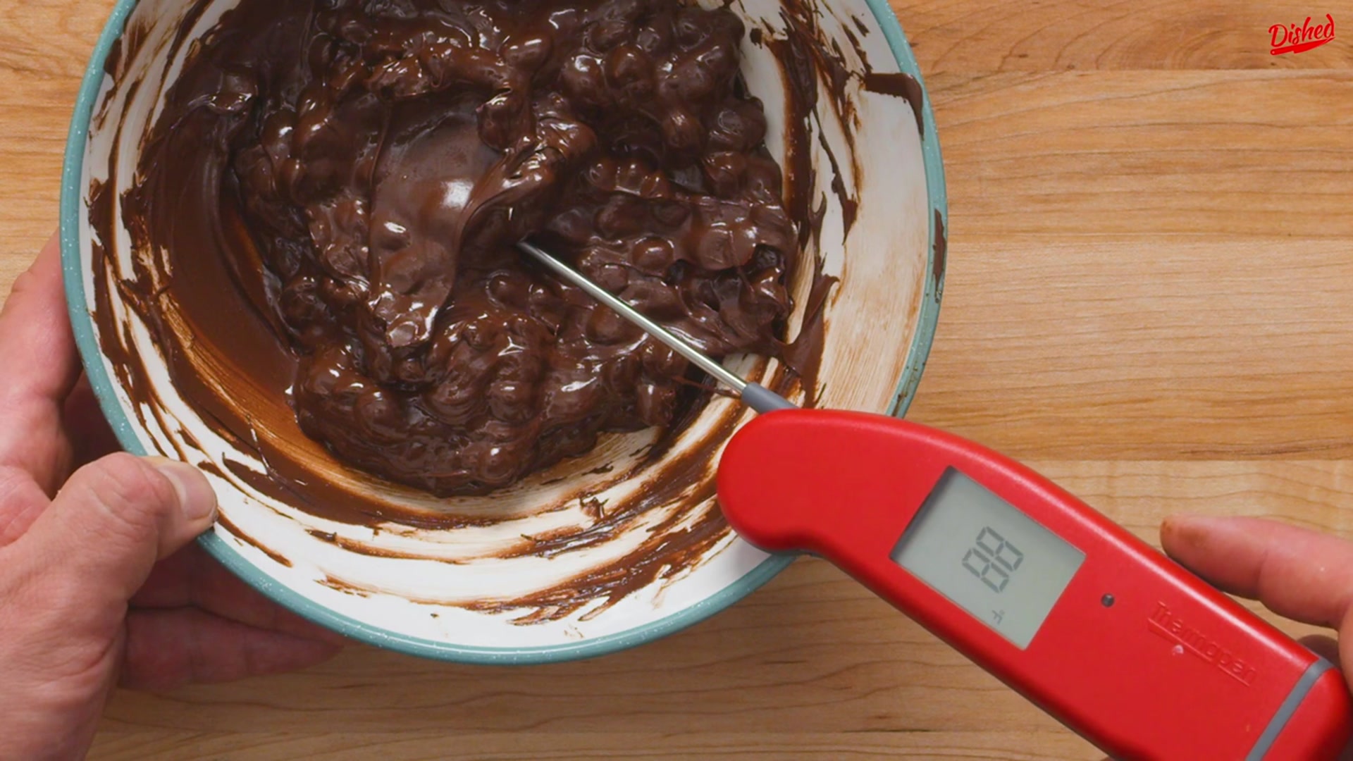 Video thumbnail for Homemade Nutella Heart Weighs 2 Pounds (720P HD)
