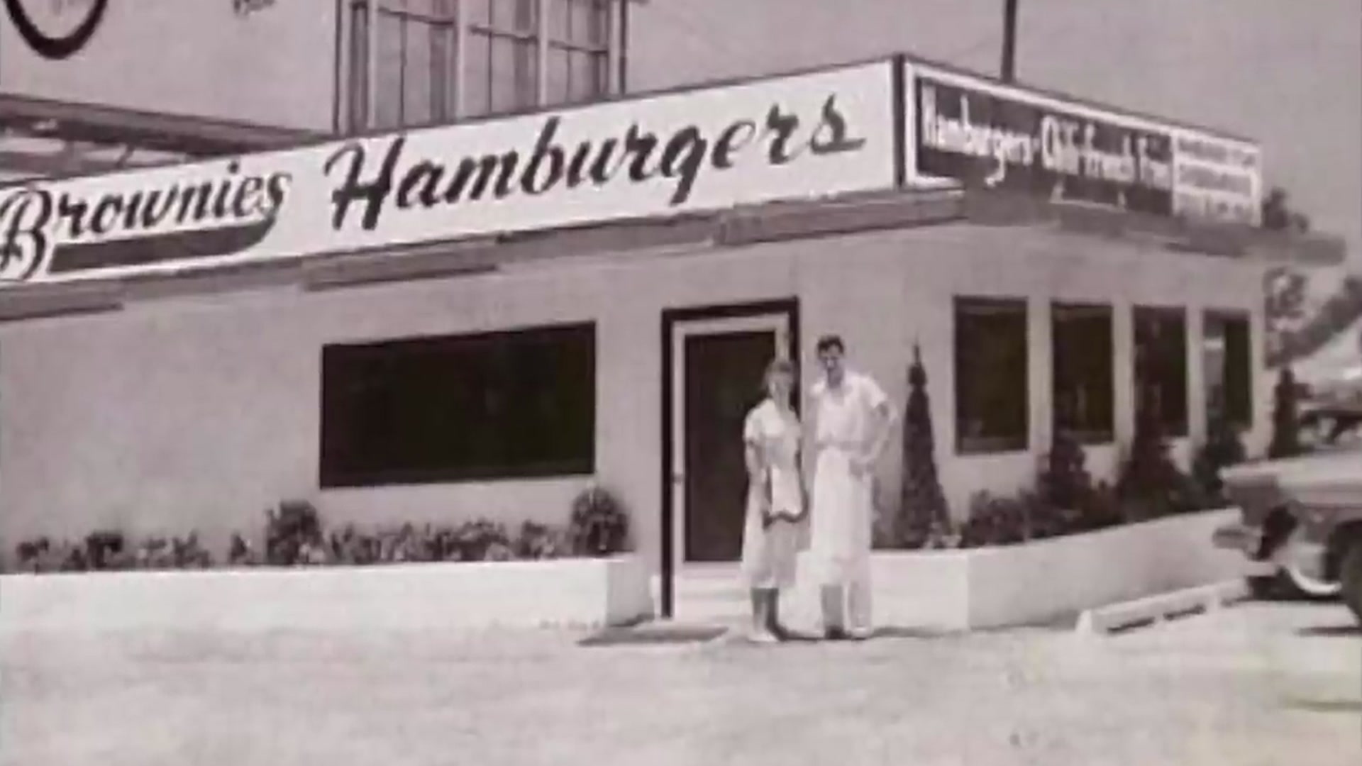 Video thumbnail for 70 Year Old Burger Recipe_ _ Brownie_s Burgers Copycat_(720P_HD)