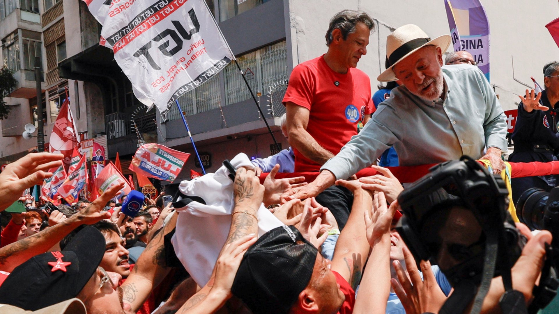 Video thumbnail for Lula fights for fourth term: Brazil’s president faces right-wing challenger