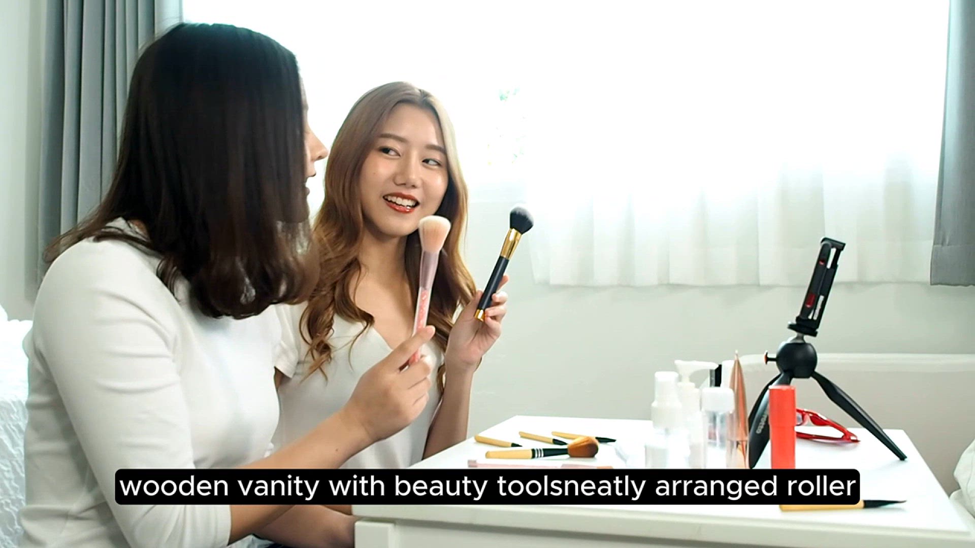 Video thumbnail for Beauty Tools You Need in Your Routine