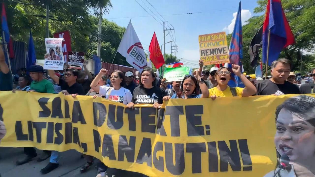 Video thumbnail for Philippines: Impeachment trial of Philippines Vice President Duterte opens.