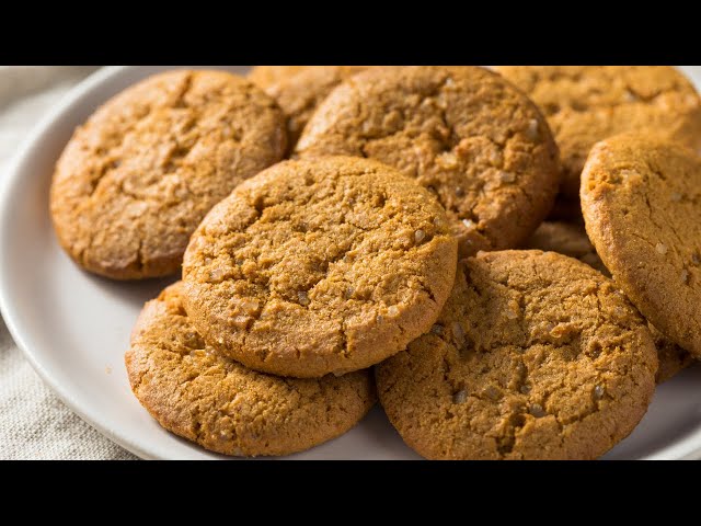 'Video thumbnail for Healthy Molasses Cookies Recipe: Video blog'