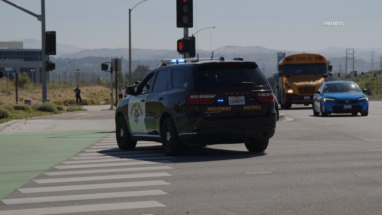 Video thumbnail for US, Los Angeles: Valencia Bomb Threat Closes Six Flags Magic Mountain Part 1.