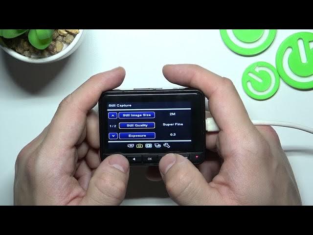 Video thumbnail for Capture Stunning Shots: Maximize Still Image Quality on NAVITEL R700!