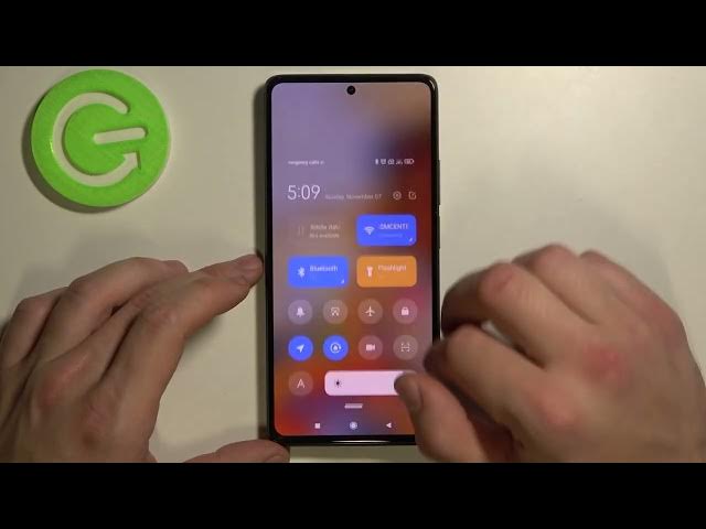 Video thumbnail for How to Turn Off Flashlight on XIAOMI 11T Pro? – Switch Off Flashlight