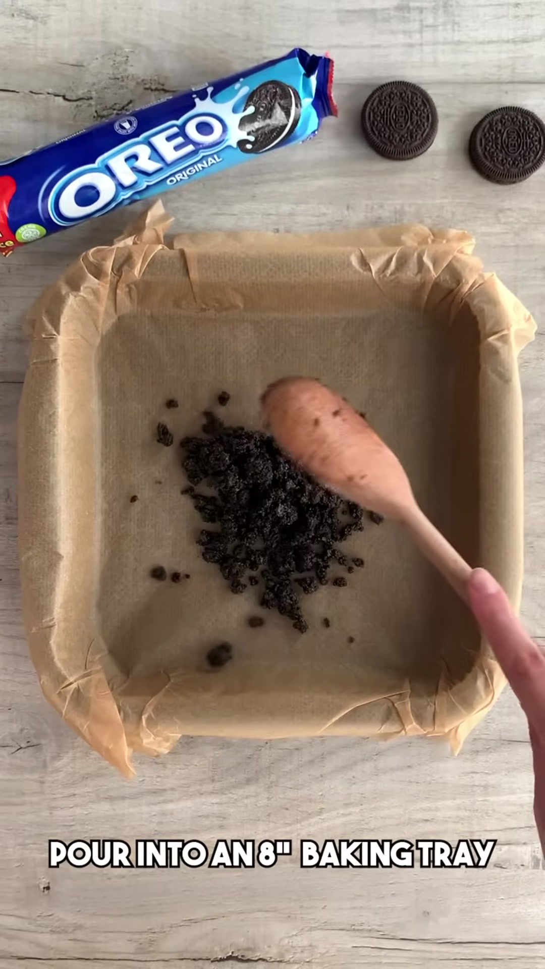 Video thumbnail for Easy Oreo Millionaires Bars (720P HD)