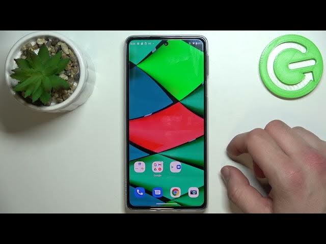 Video thumbnail for How to Remove / Restore Messages App Icon from the Home Screen on MOTOROLA Edge 30 Pro