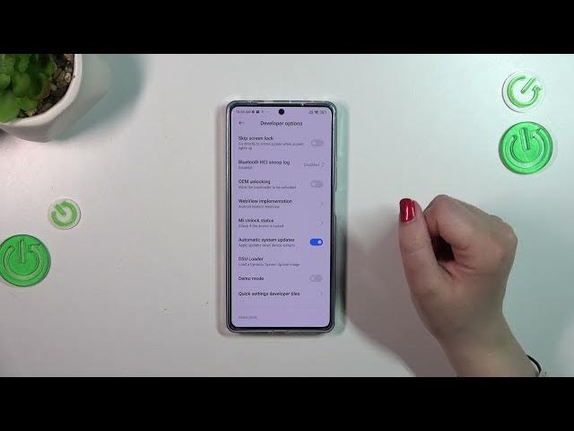 Video thumbnail for How to Activate Auto System Updates on POCO F5