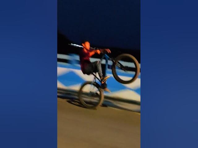 Video thumbnail for 😱#sgbikers #automobile #bicycle #stuntbicycle #cycle #cycling #stunt viral