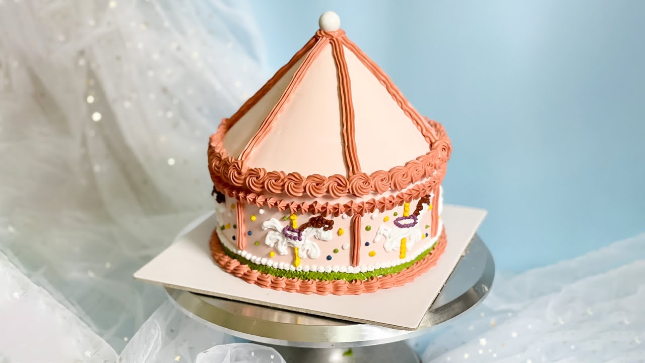 'Video thumbnail for Unique circus birthday cake decoration with a horse shaped ferris wheel'