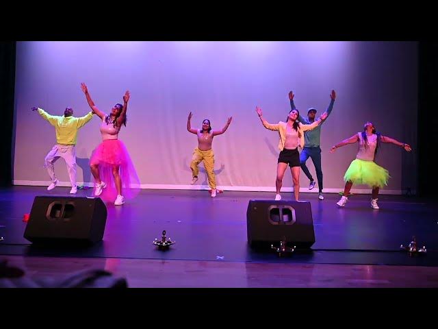 Video thumbnail for BOLLYWOOD ON STAGE WITH KAHIHI, NIRAJ, RADHA,ANGELICA & POOJA