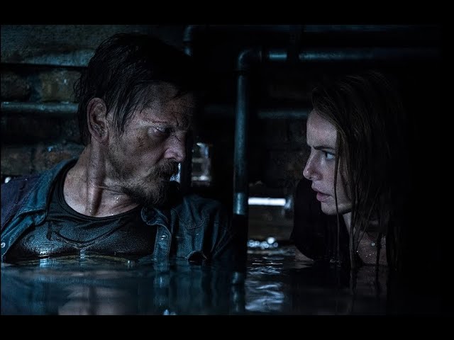 Video thumbnail for Une fille se retrouve piégée avec un énorme crocodile à l'intérieur d'une maison