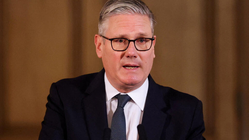 Video thumbnail for 'Political drama beckons' in the UK as Starmer vows to run in any leadership contest