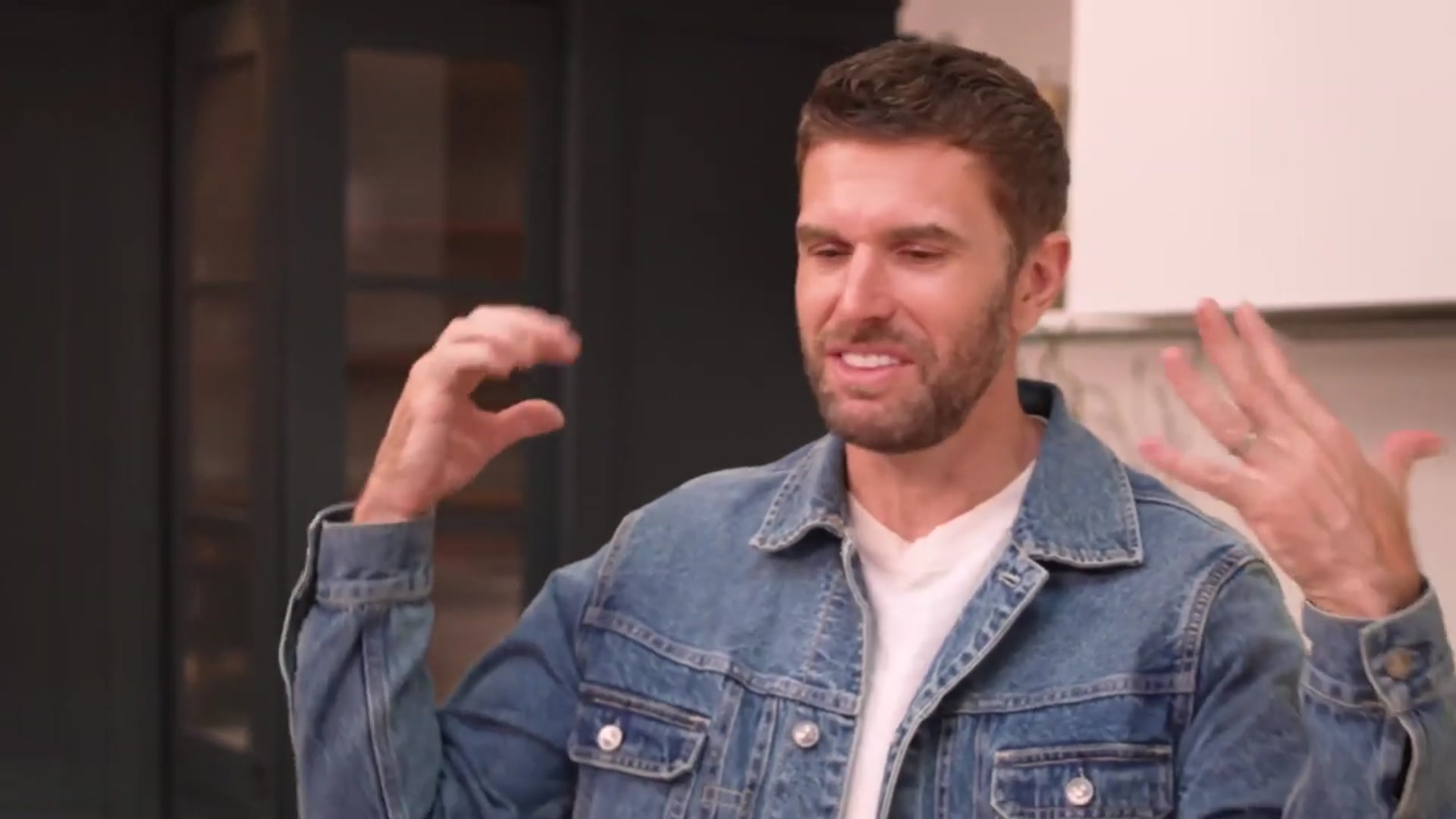 'Video thumbnail for Joel Dommett and Hannah Cooper plan their future with AXA Health's Future You | AD'