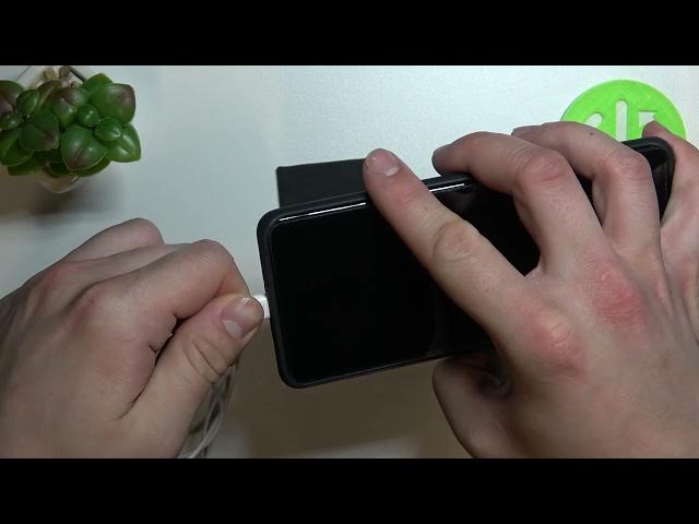 Video thumbnail for OnePlus 10 Pro - How To Connect Headphones