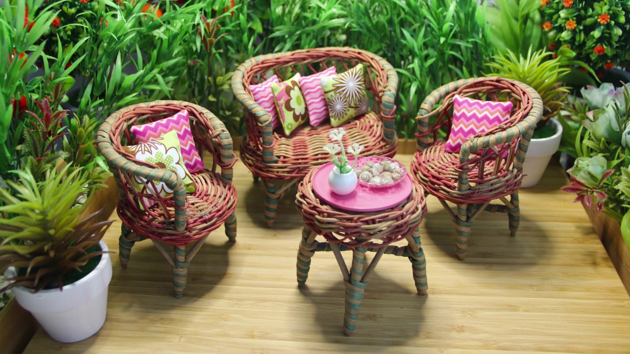 Video thumbnail for DIY Miniature Dollhouse: How to make an easy outdoor garden for Barbie dolls - no cutting required